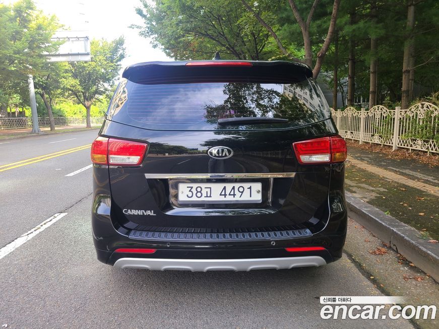 Kia Canival 2015