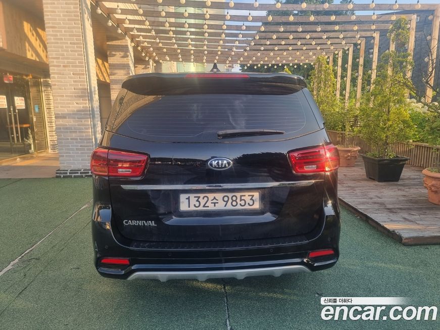 Kia Canival 2019