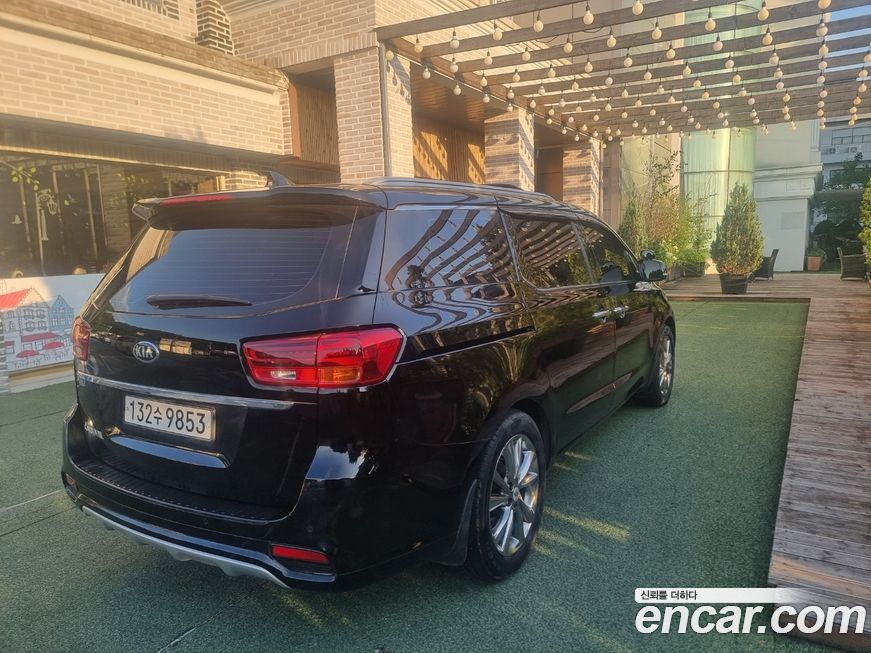 Kia Canival 2019