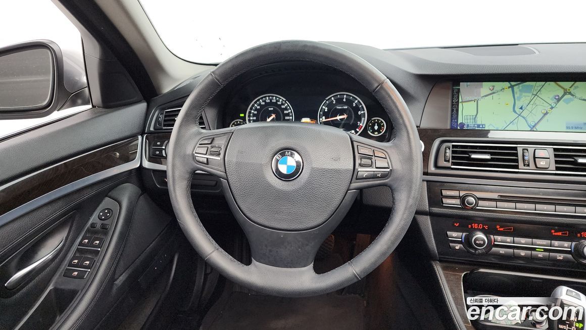 BMW 5-Series 2013