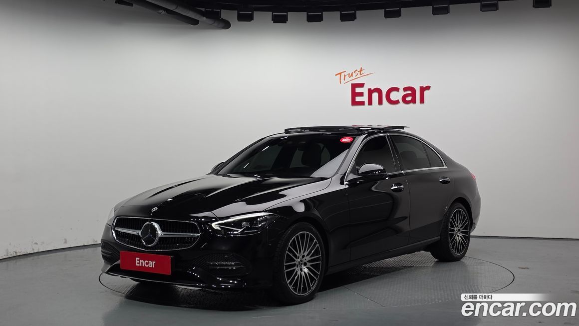 Mercedes-Benz C-Class 2024