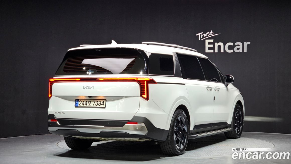 Kia Canival 2024