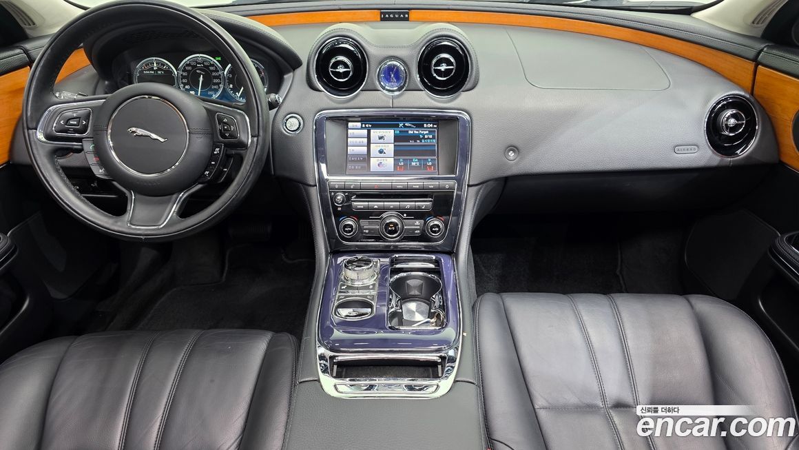 Jaguar XJ 2013