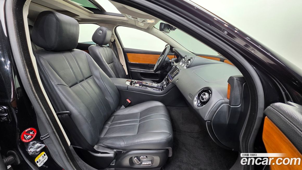Jaguar XJ 2013