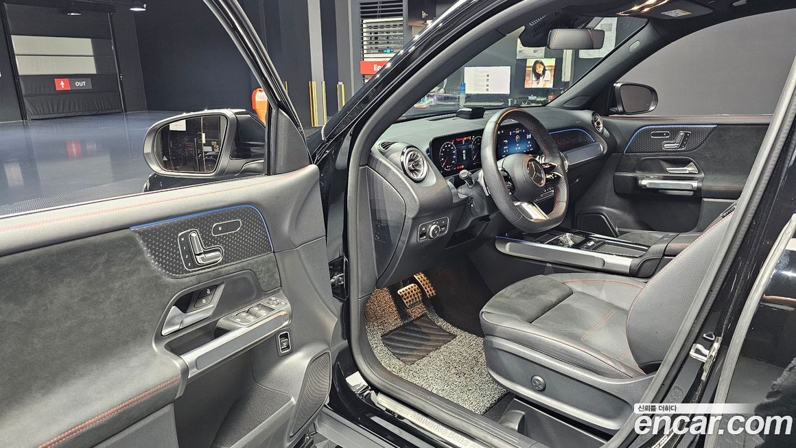 Mercedes-Benz GLB-Class 2024