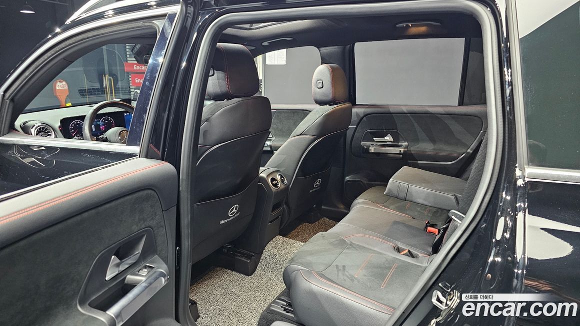 Mercedes-Benz GLB-Class 2024