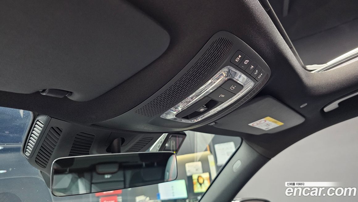 Mercedes-Benz GLB-Class 2024