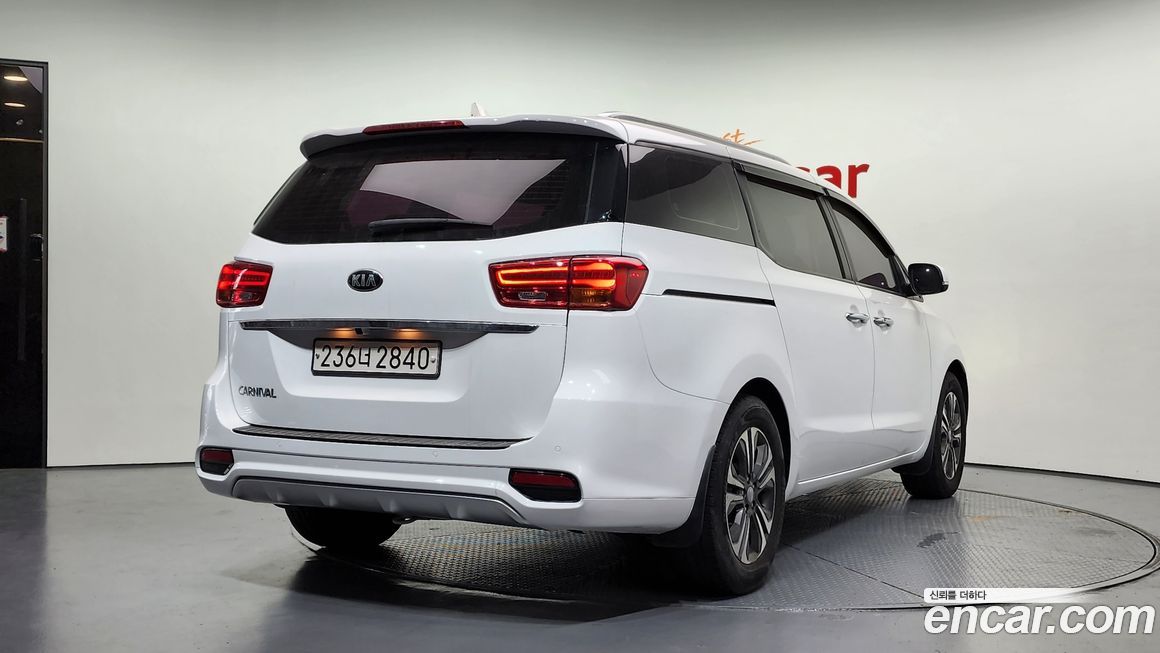 Kia Canival 2019