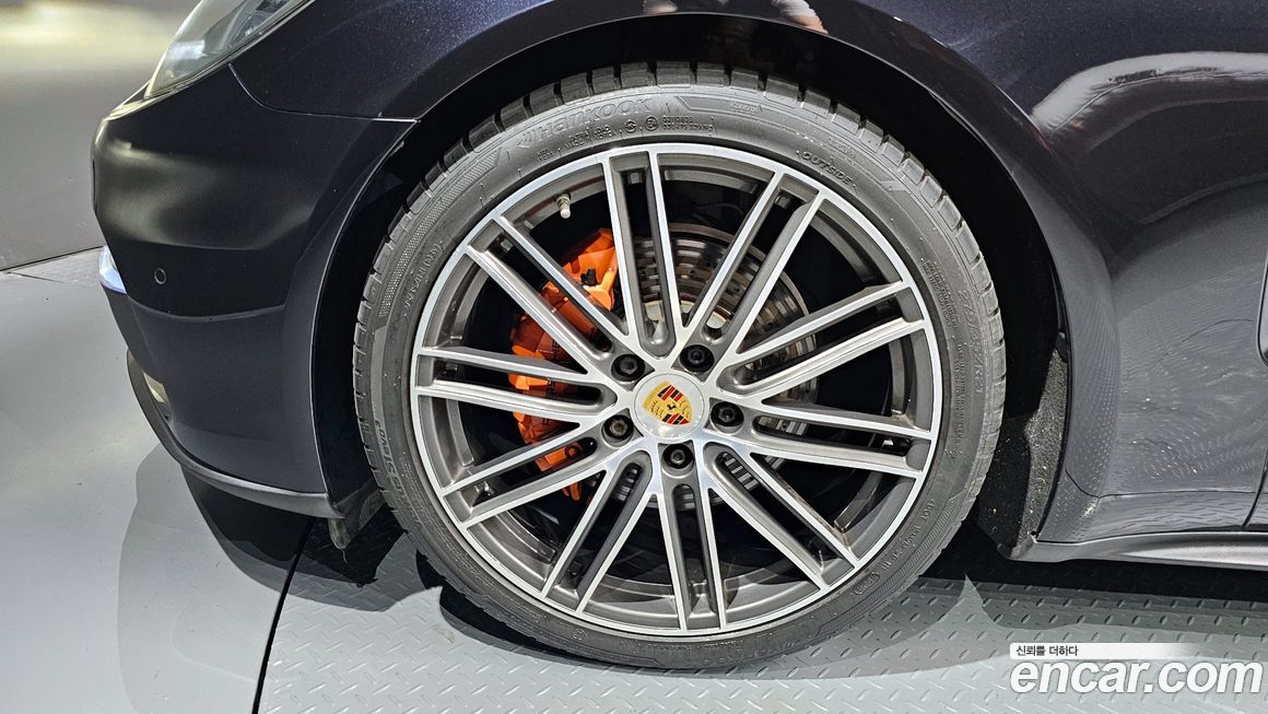 Porsche Panamera 2018