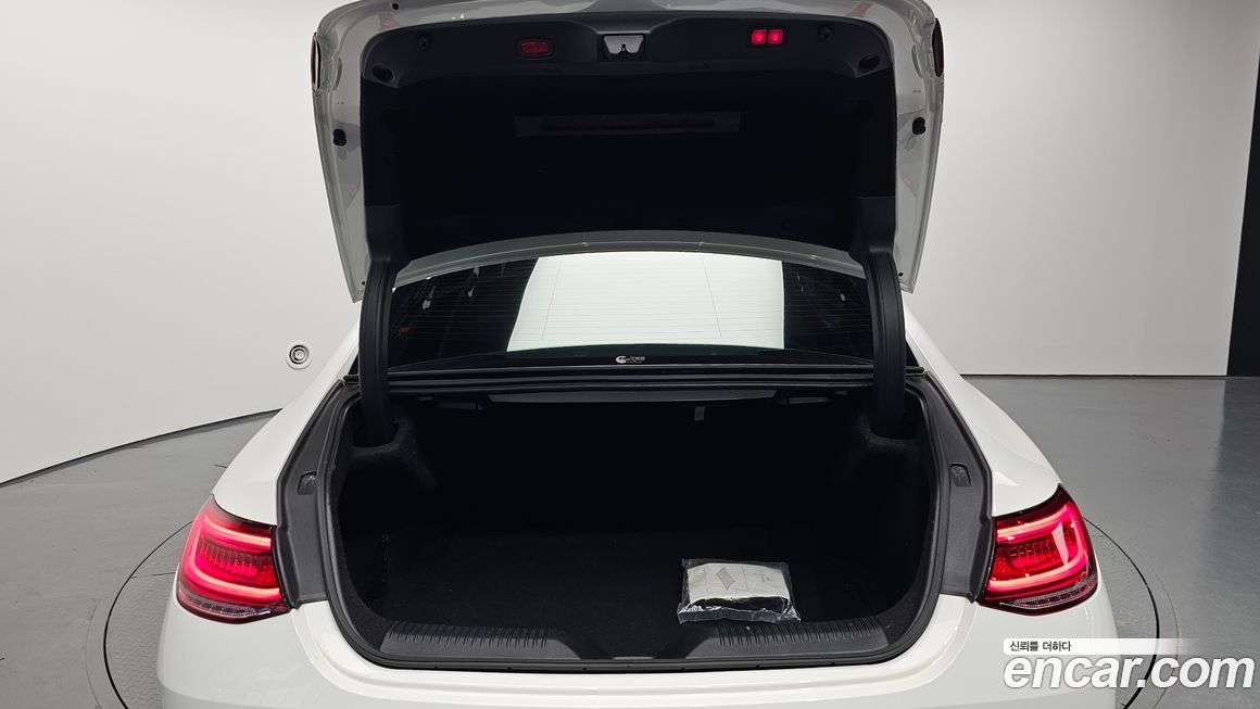 Mercedes-Benz CLS-Class 2021