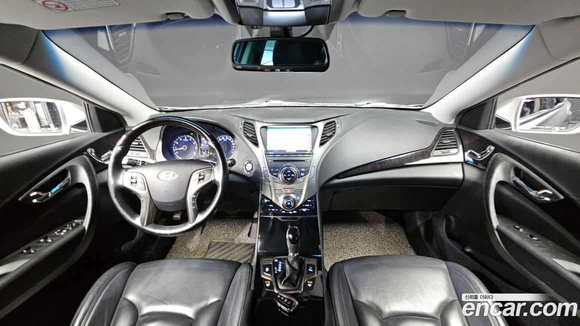 Hyundai Grandeur 2012