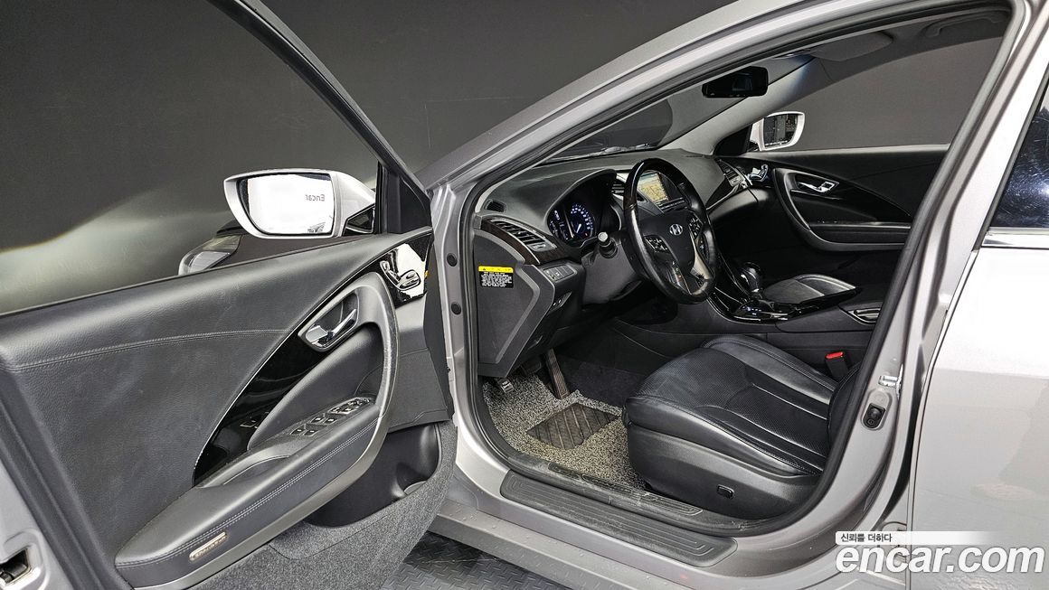 Hyundai Grandeur 2012