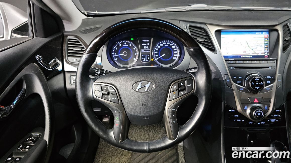 Hyundai Grandeur 2012