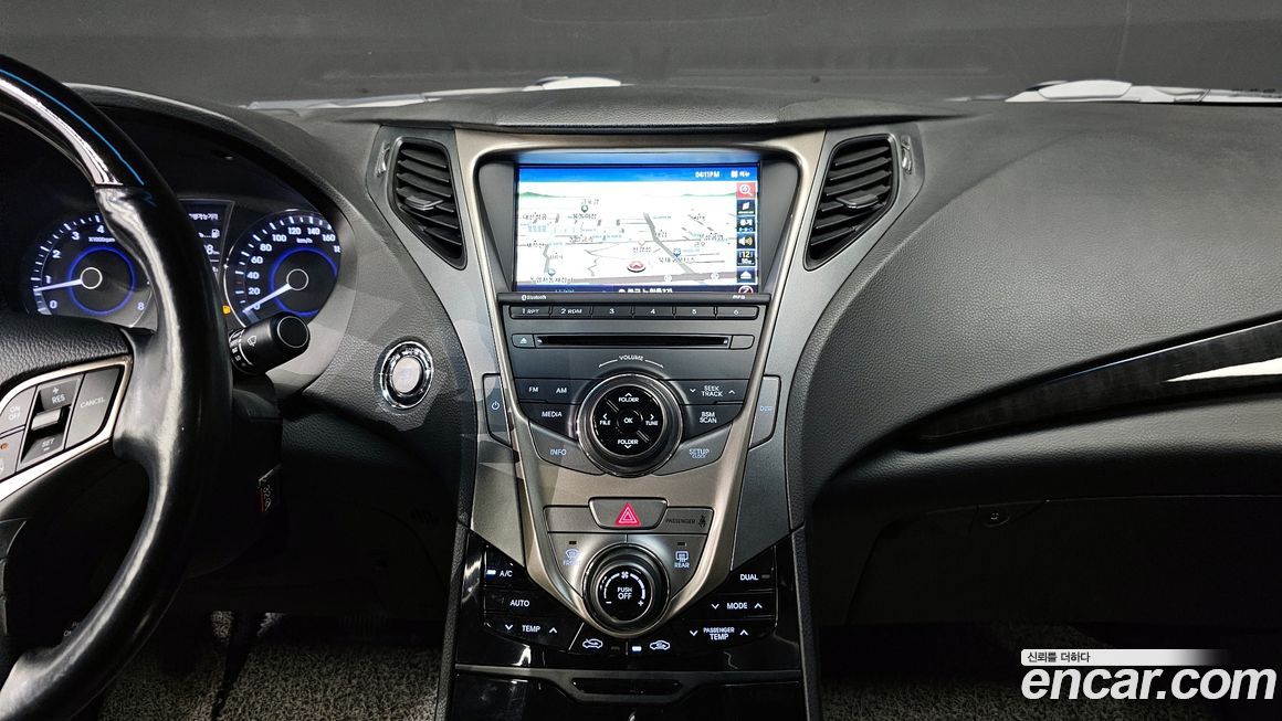 Hyundai Grandeur 2012