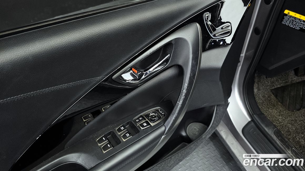 Hyundai Grandeur 2012