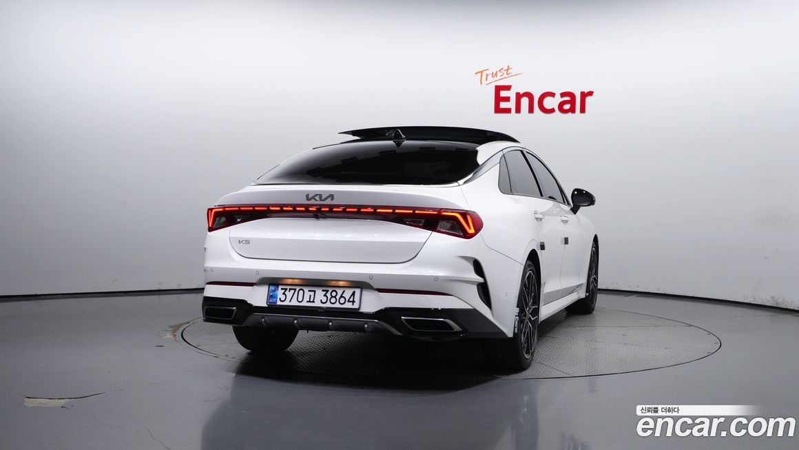 Kia K5 2023