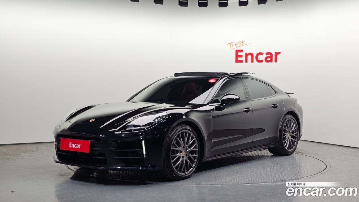 Porsche Panamera 2025