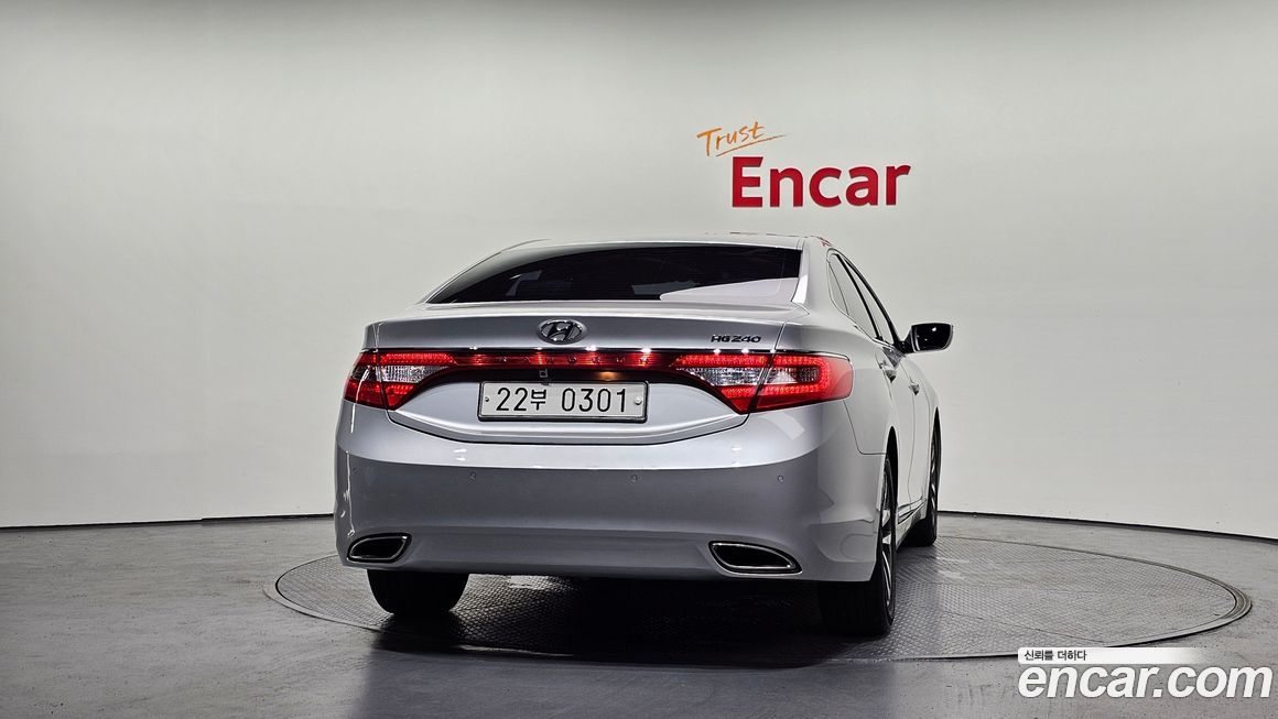 Hyundai Grandeur 2012