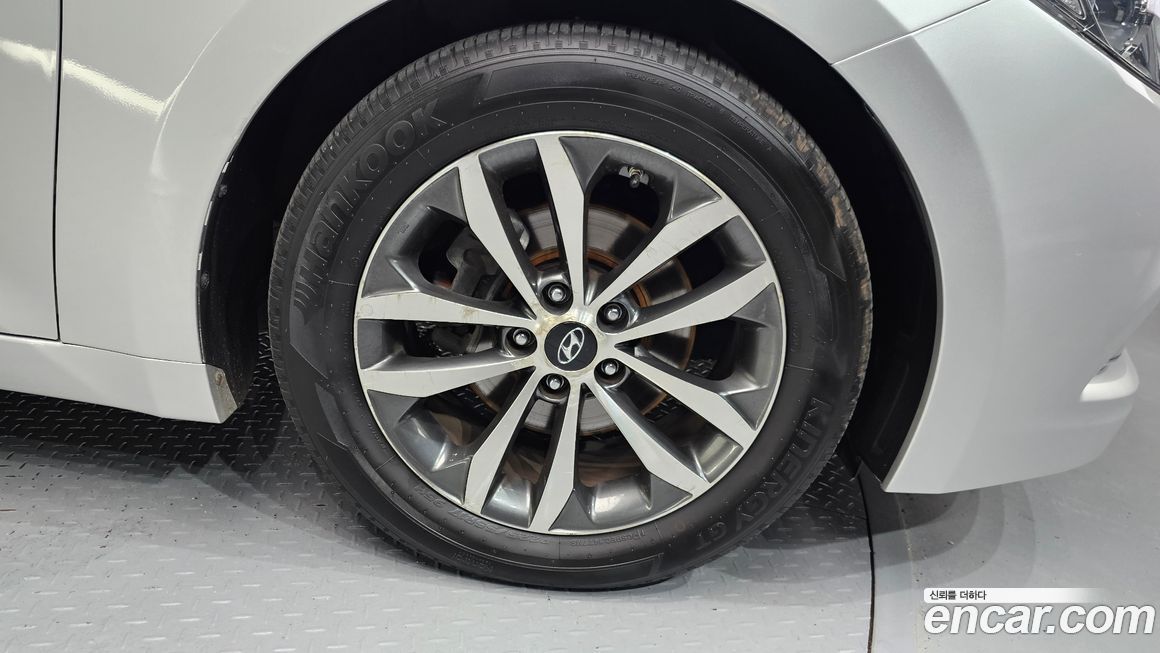 Hyundai Grandeur 2012