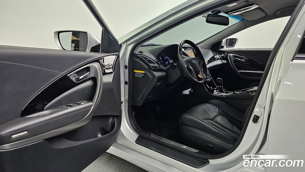 Hyundai Grandeur 2012