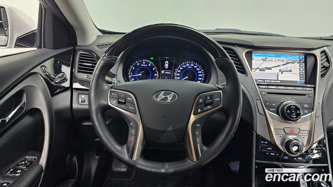 Hyundai Grandeur 2012