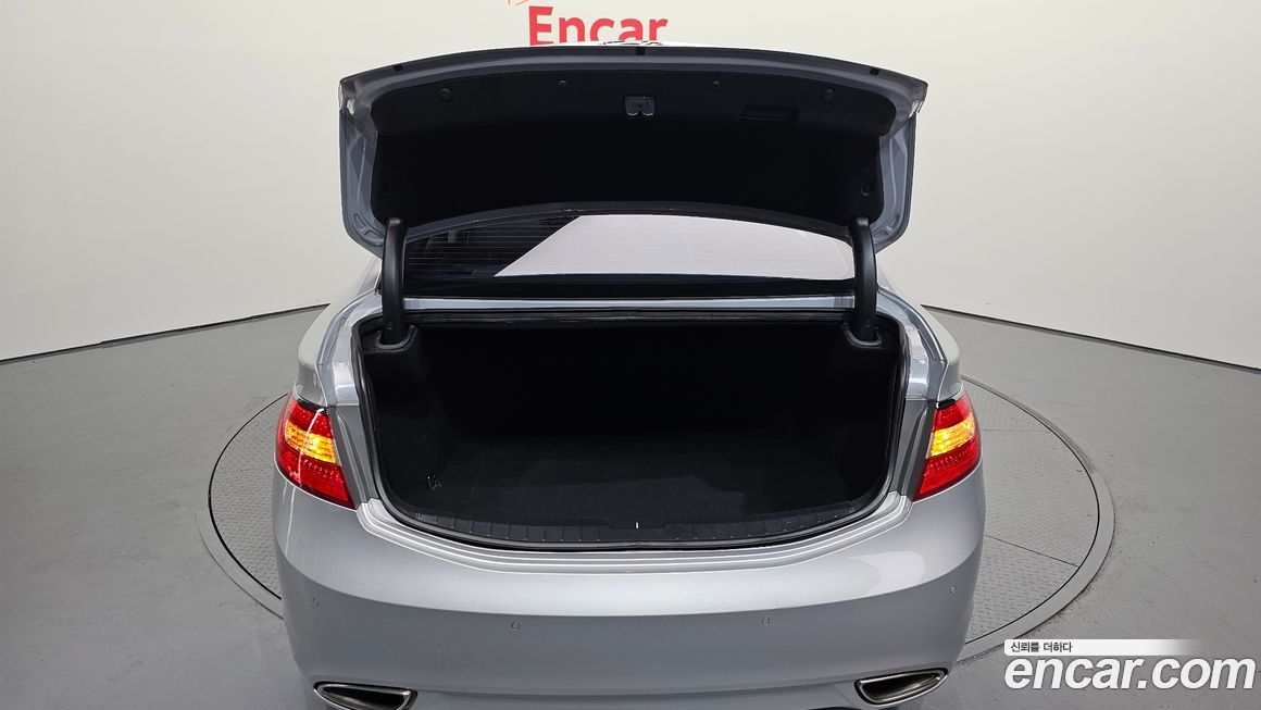 Hyundai Grandeur 2012