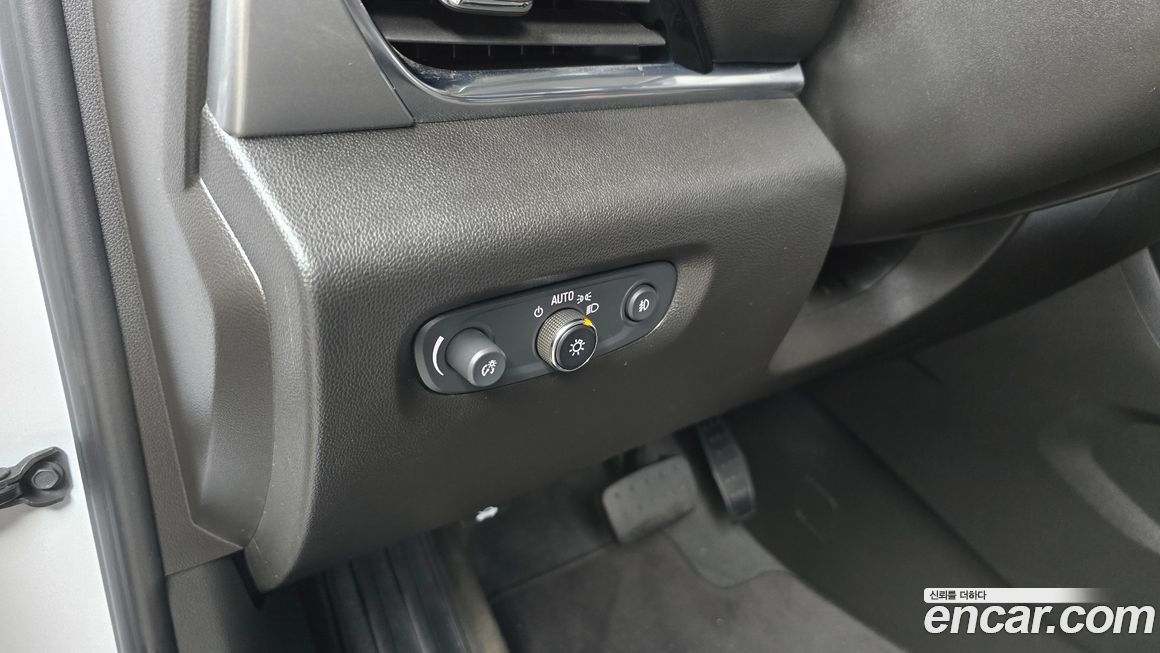 ChevroletGMDaewoo Traverse 2021