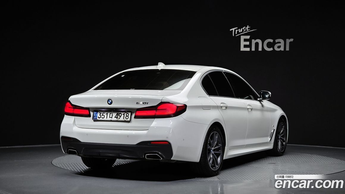 BMW 5-Series 2021
