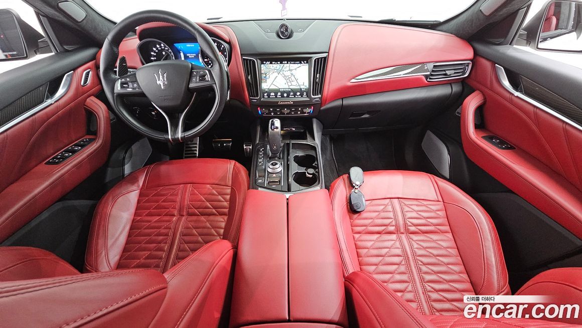 Maserati Levante 2021