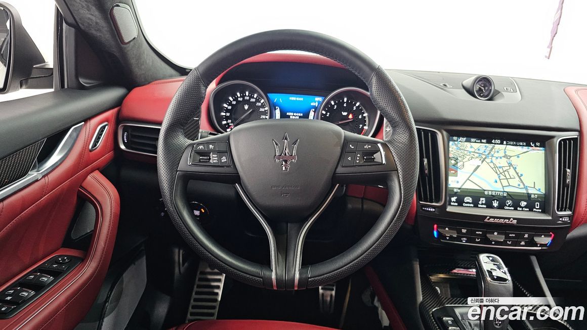 Maserati Levante 2021