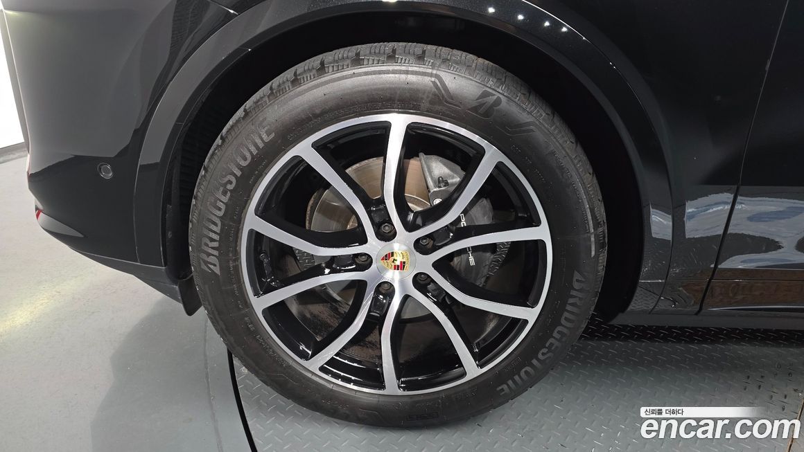 Porsche Cayenne 2024