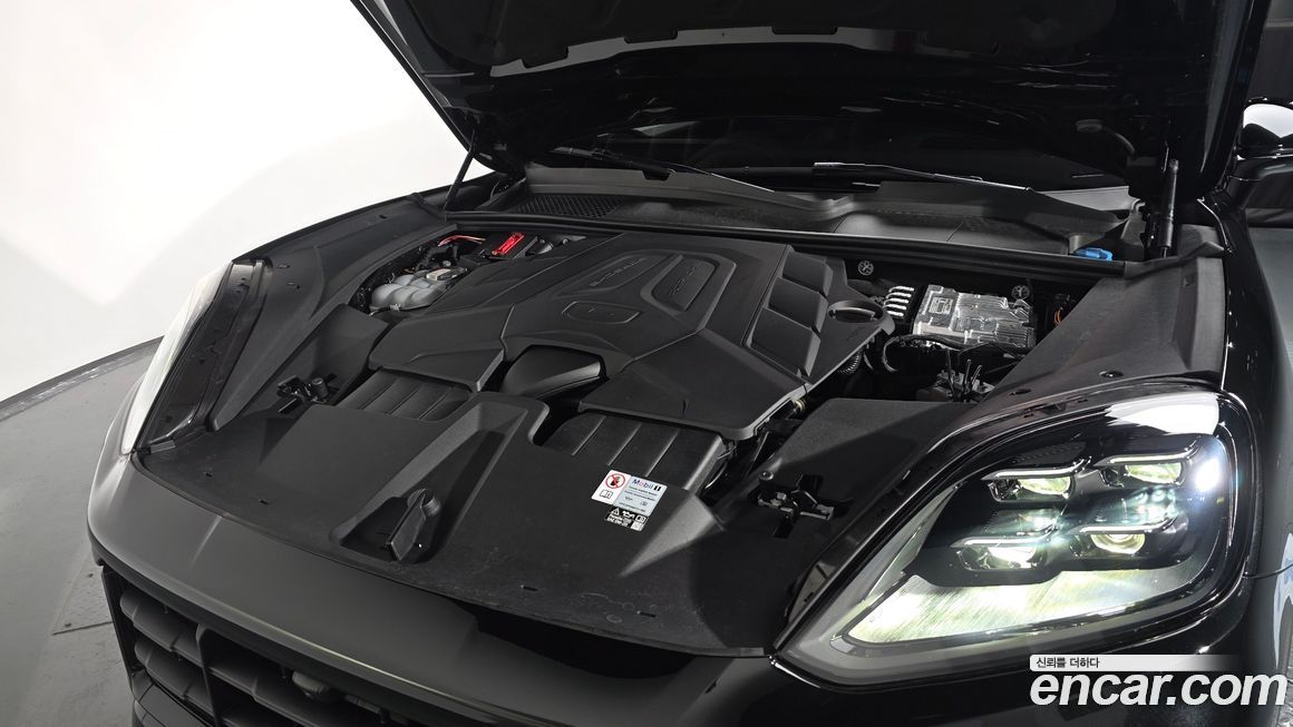 Porsche Cayenne 2024