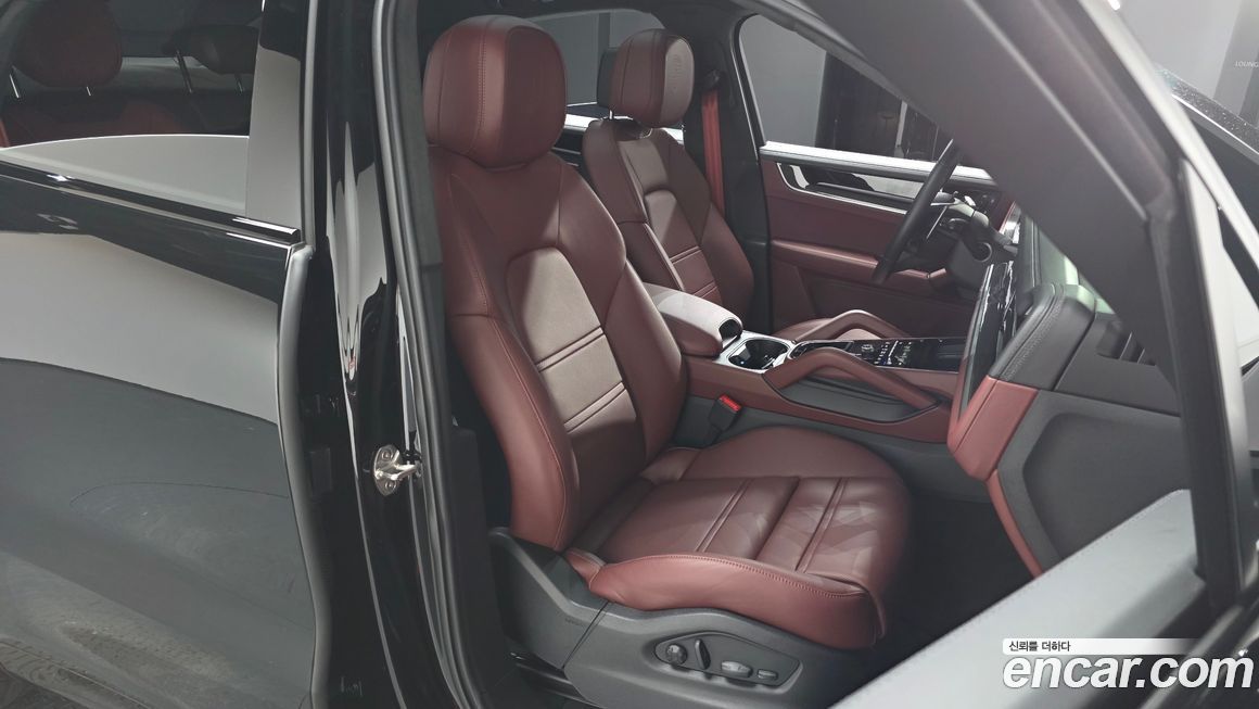 Porsche Cayenne 2024