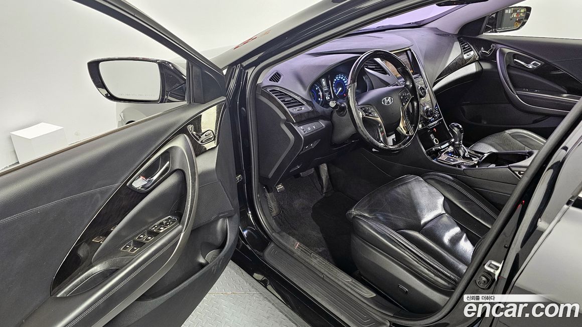 Hyundai Grandeur 2011