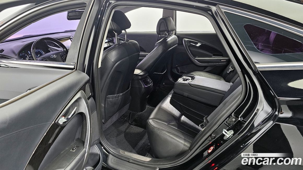 Hyundai Grandeur 2011