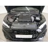 884608