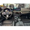 981047