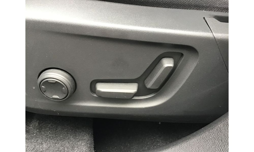 555808