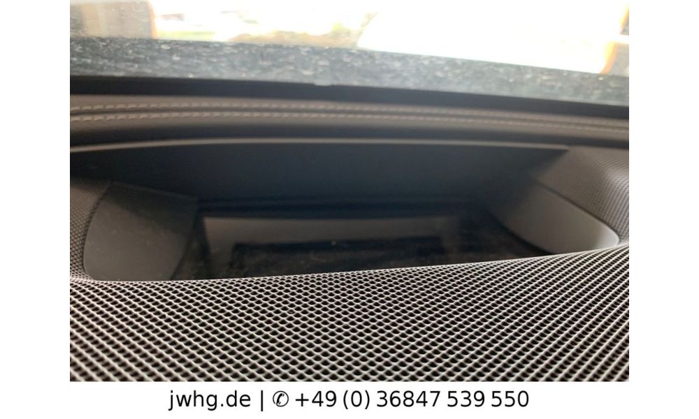 297860