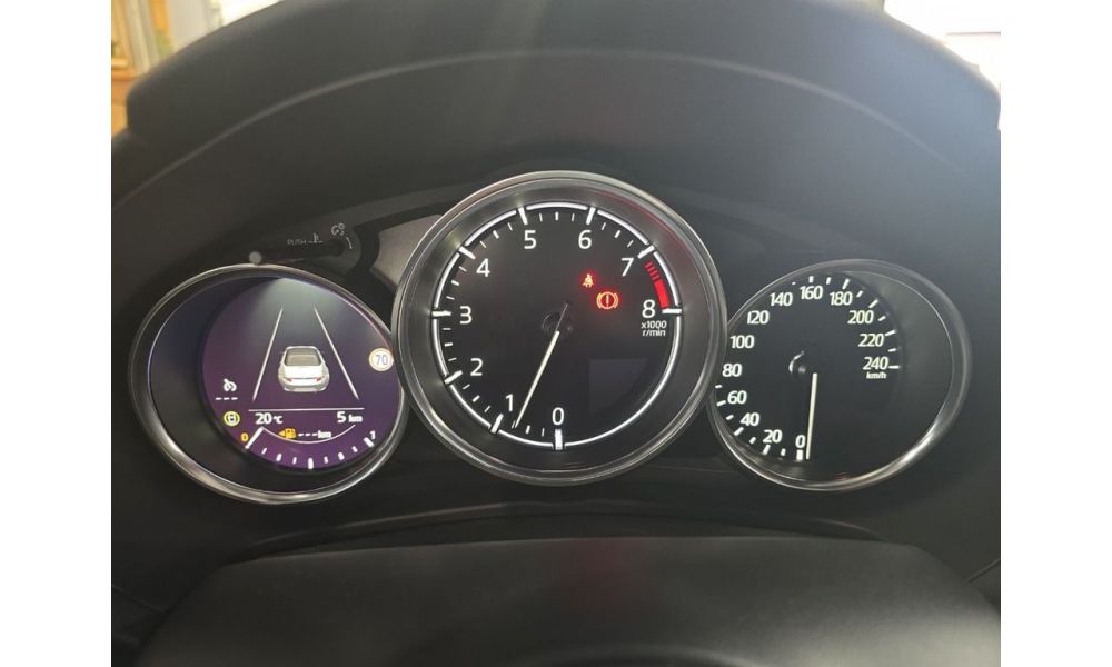 573324