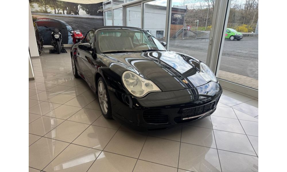 918353