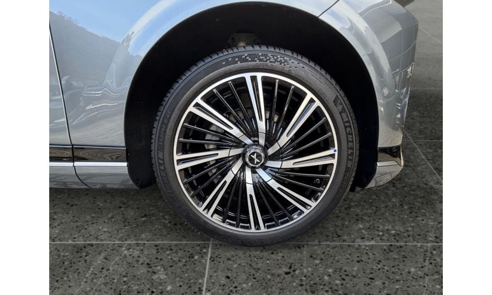 688871
