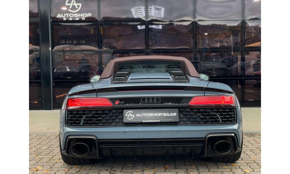 699924