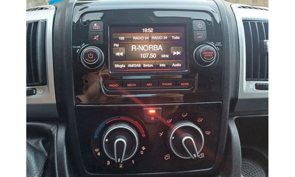 553286