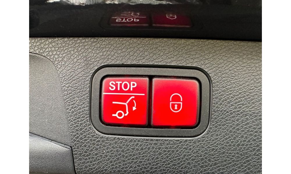 648724