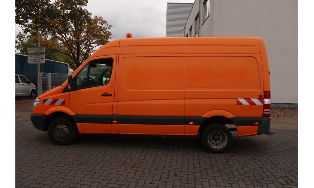 700234