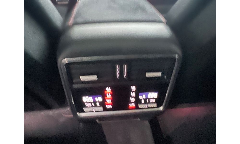 136037