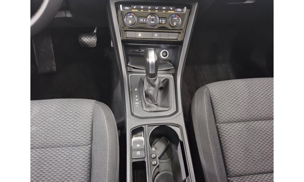 726833