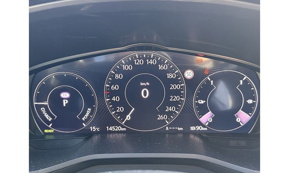 568992