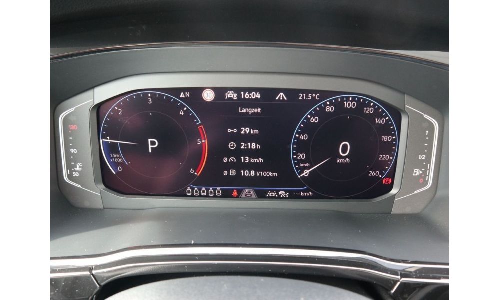 685793